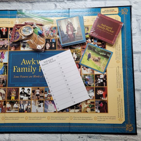 Awkward Family Photos Board Game - Picture 4 of 4